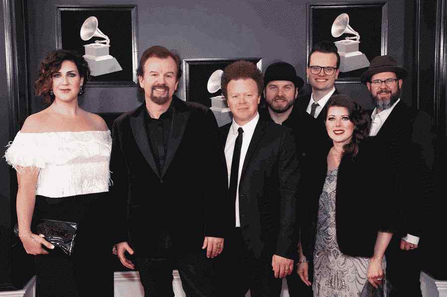 Casting coroane la cea de-a 60-a ediție a premiilor GRAMMY